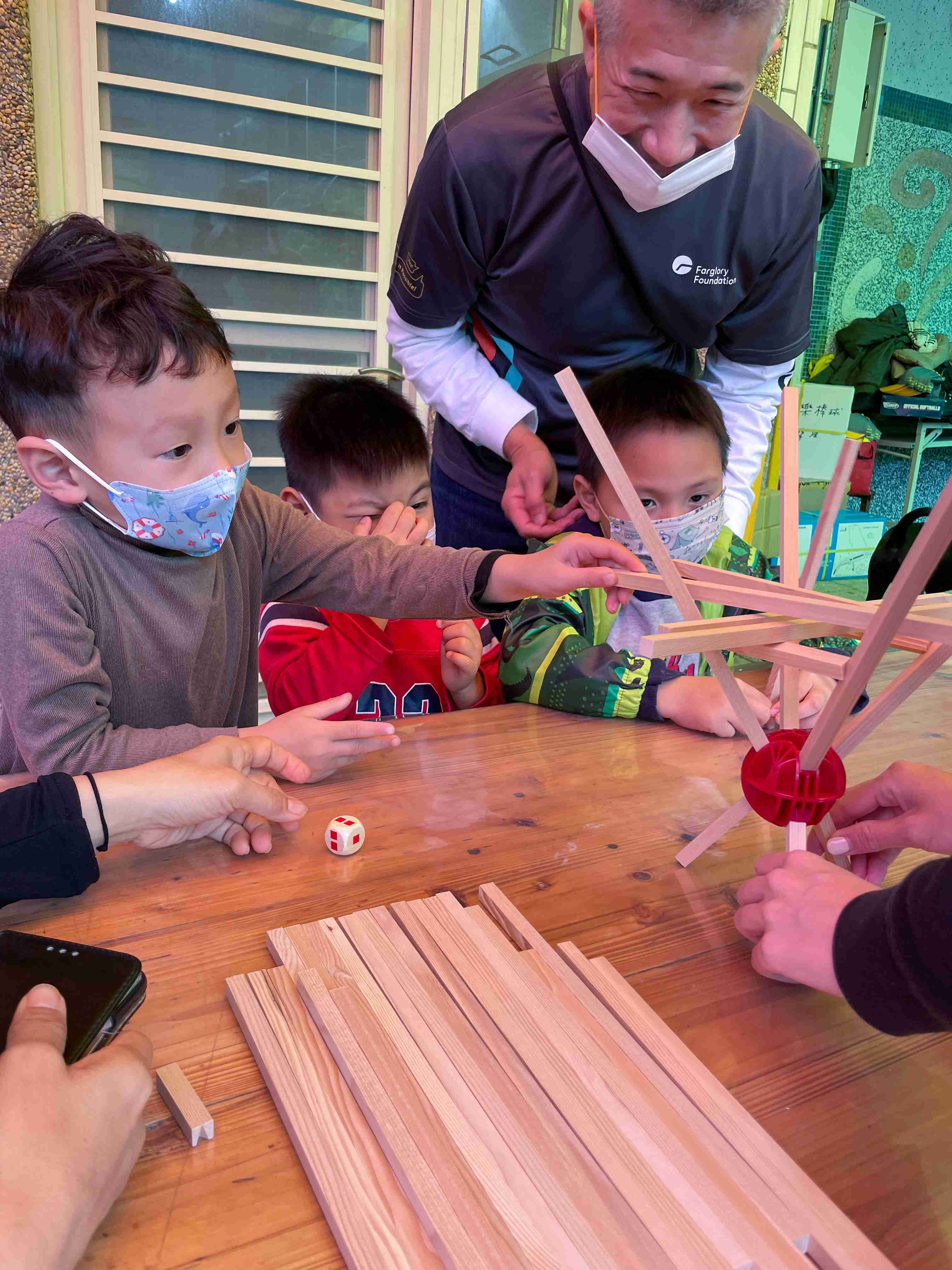 公益活動 | 前進偏鄉部落捐球具　助原民學童圓夢(標題圖檔)